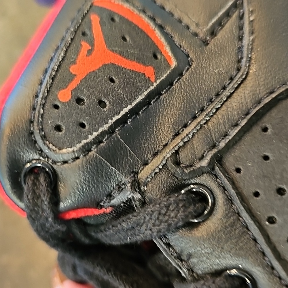 Vintage 1992 Nike Baby Air Jordans VII black/tru red colorway in size 5.5 - Picture 14 of 14